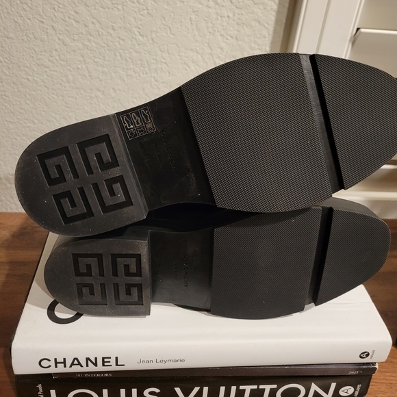 Givenchy Squared Chelsea Ankle Boots NEW 39 Narrow - Picture 6 of 14